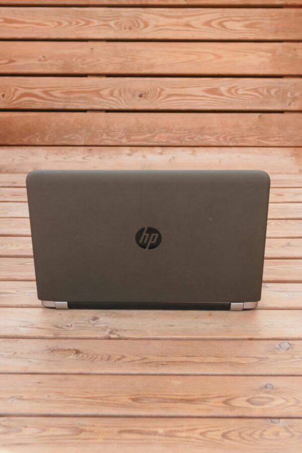 HP Pavilion 15